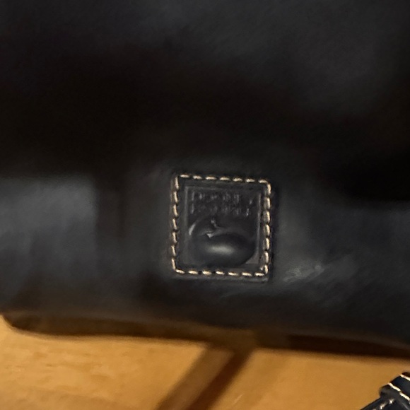 Dooney & Bourke navy Leather Shoulder Bag - Picture 2 of 3